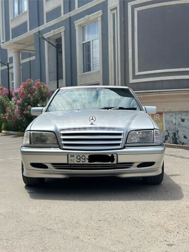 Mercedes C 200-2