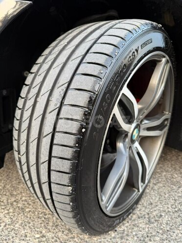 BMW 520d-12