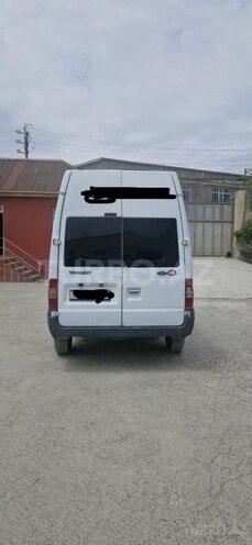 Ford Transit-2