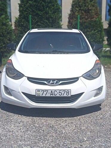 Hyundai Elantra-1