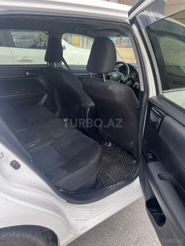 Toyota Corolla Fielder-4