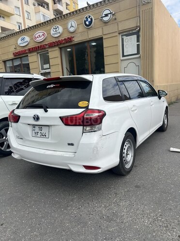 Toyota Corolla Fielder-7