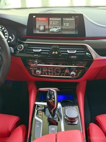 BMW 530e-19