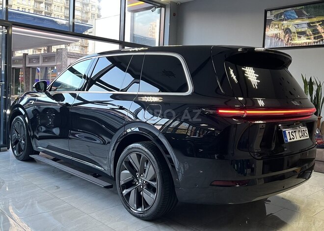 Li Auto L9-7