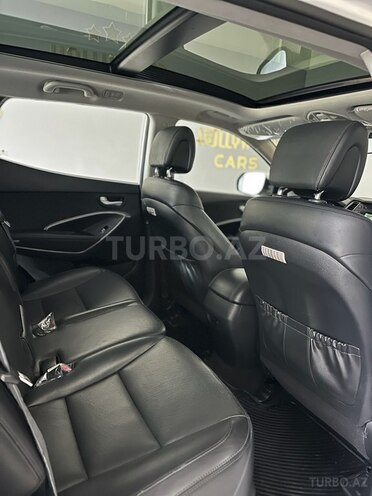 Hyundai Santa Fe-16