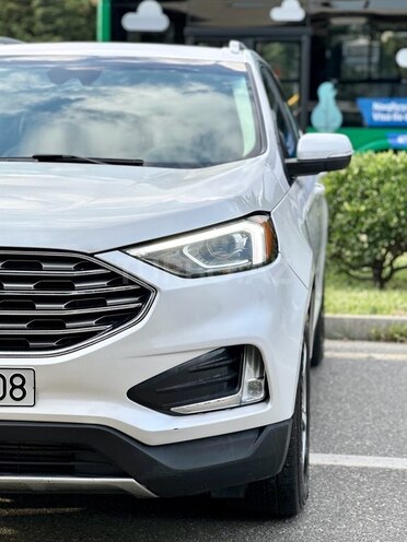Ford Edge-3