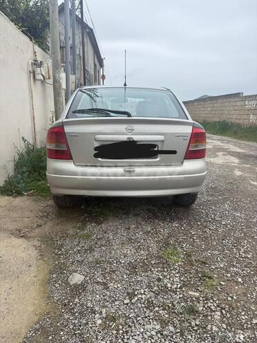Opel Astra-2