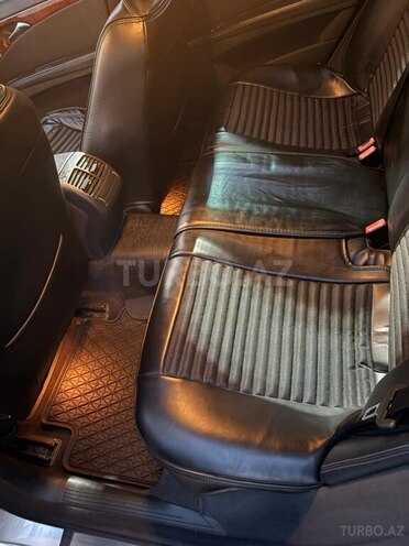 Mercedes E 240-9