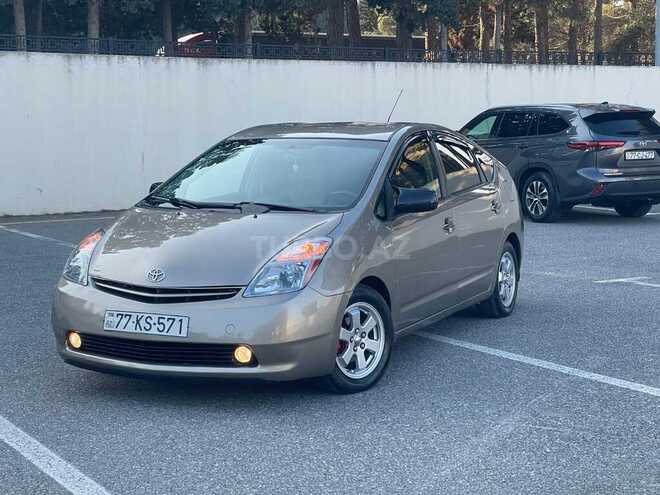 Toyota Prius-5