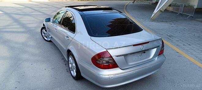 Mercedes E 220-10