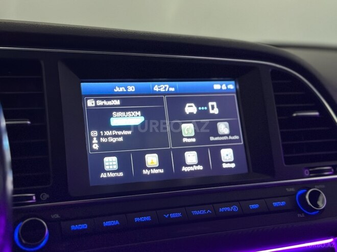 Hyundai Elantra-27