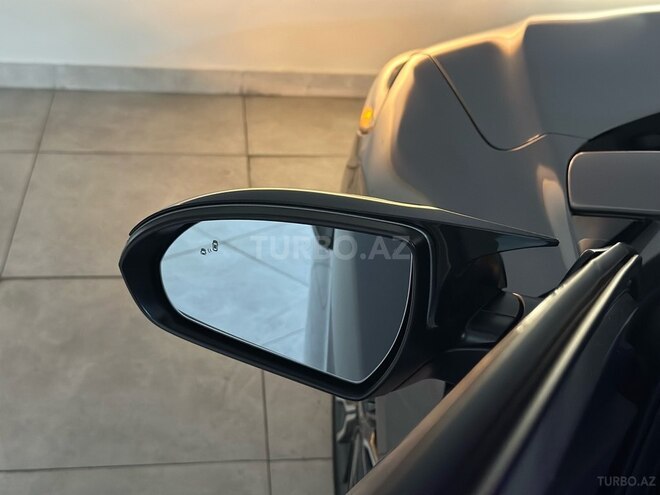 Hyundai Elantra-21