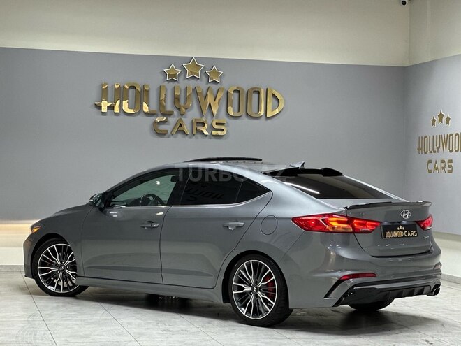 Hyundai Elantra-10