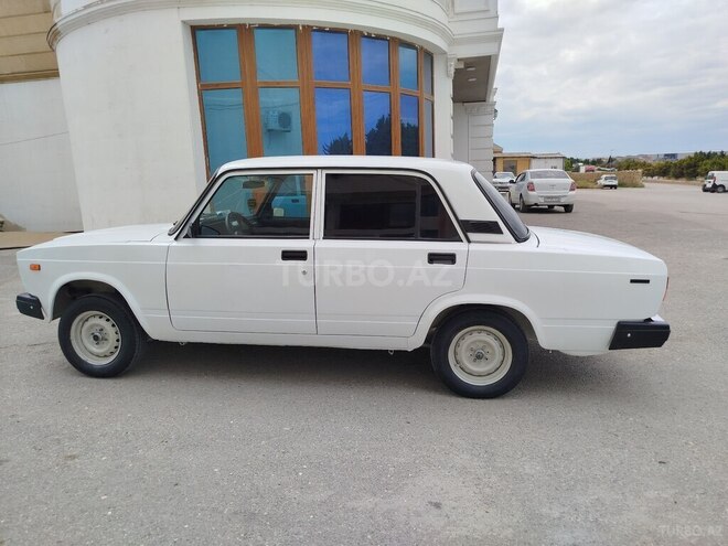 LADA (VAZ) 2107-5