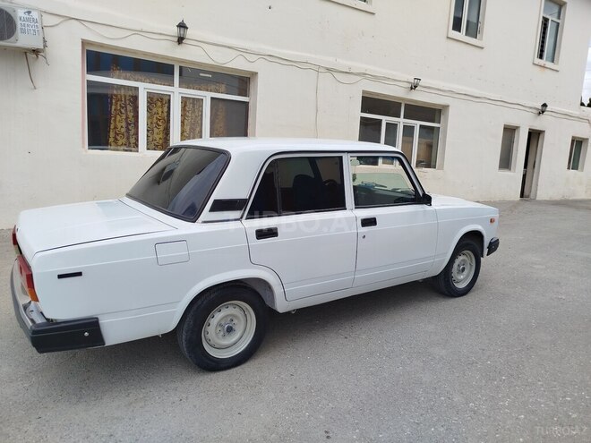 LADA (VAZ) 2107-11