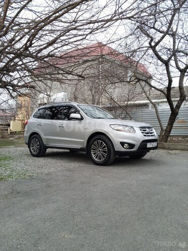 Hyundai Santa Fe-6