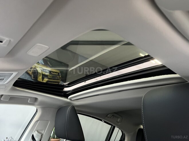 Lexus ES 300h-22