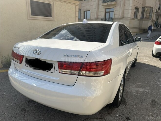 Hyundai Sonata-4