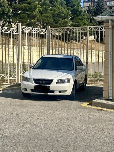Hyundai Sonata-2