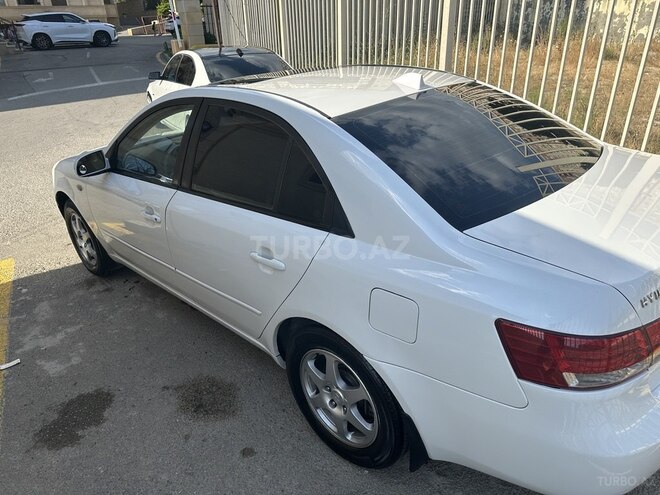 Hyundai Sonata-5