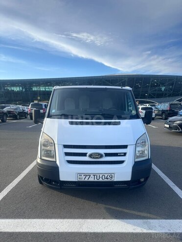 Ford Transit-2