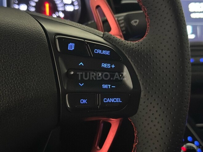 Hyundai Elantra-26