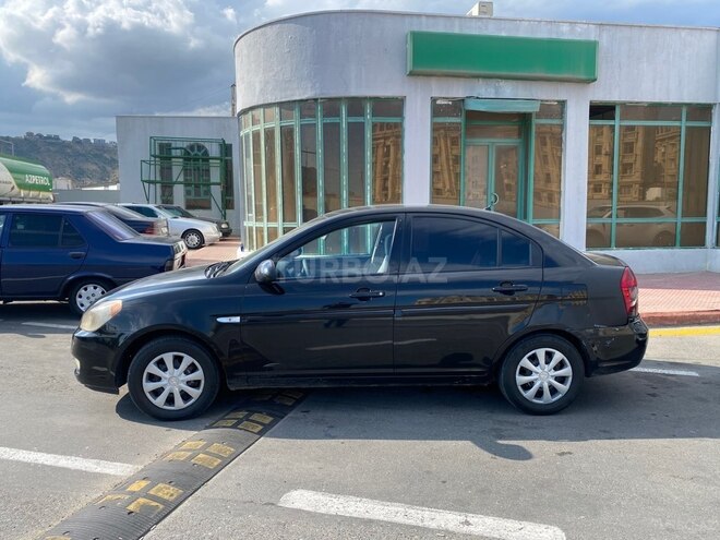 Hyundai Accent-3