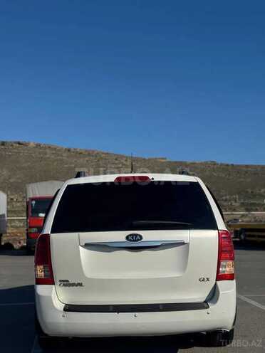 Kia Carnival-3