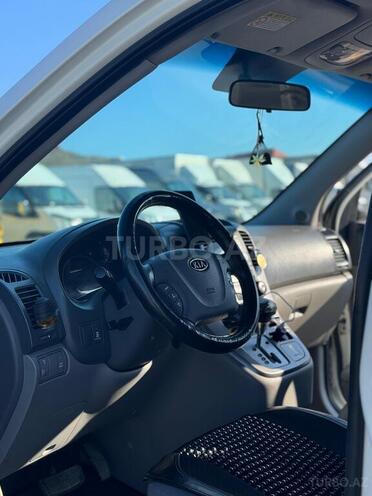 Kia Carnival-12