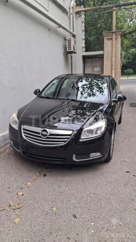 Opel Insignia-1