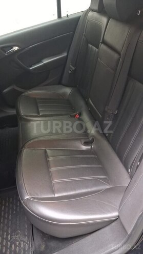Opel Insignia-7