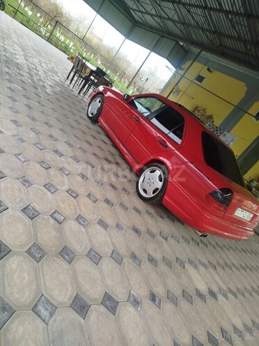 Mercedes C 180-4