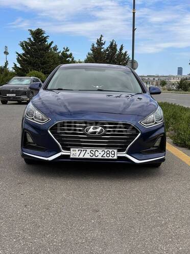 Hyundai Sonata-4