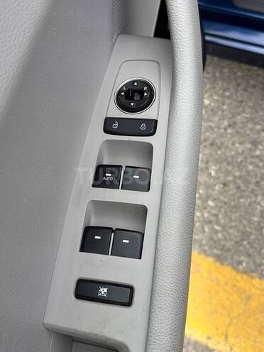 Hyundai Sonata-15