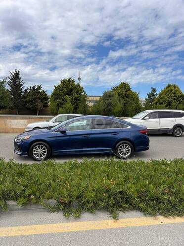Hyundai Sonata-9
