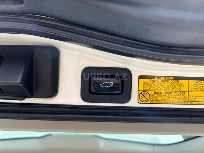 Lexus LX 570-13