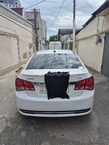 Chevrolet Cruze-4