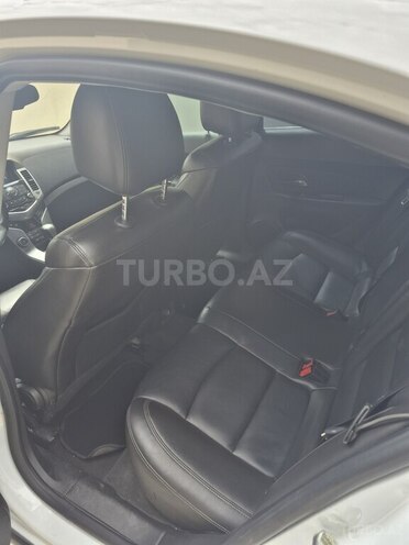 Chevrolet Cruze-8
