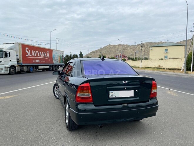Opel Astra-13