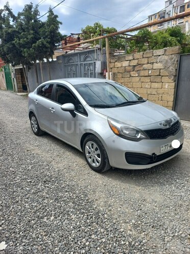 Kia Rio-4