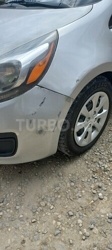 Kia Rio-10