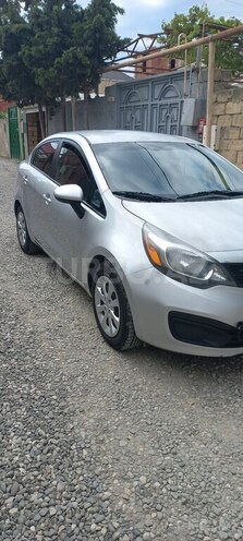Kia Rio-12