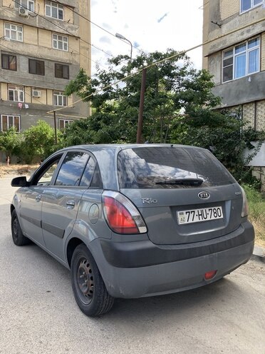 Kia Rio-4