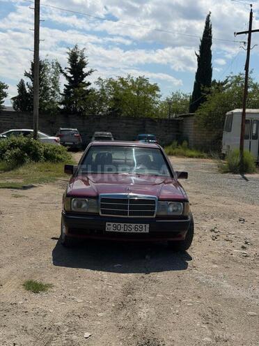 Mercedes 190-8