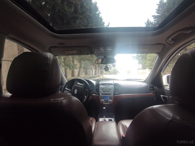 Hyundai Santa Fe-18