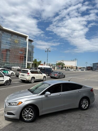 Ford Fusion (North America)-4