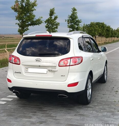 Hyundai Santa Fe-6