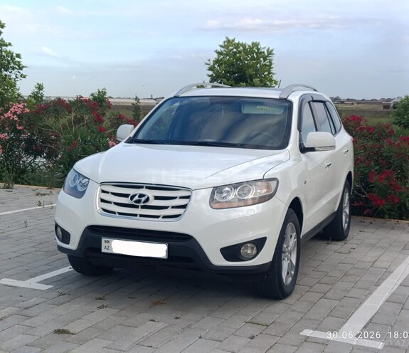 Hyundai Santa Fe-1