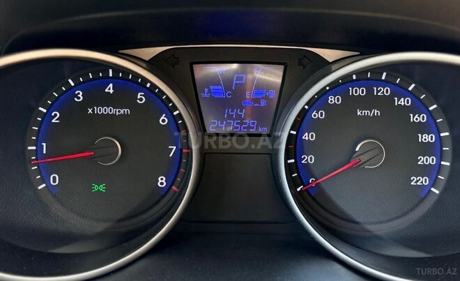 Hyundai ix35-6