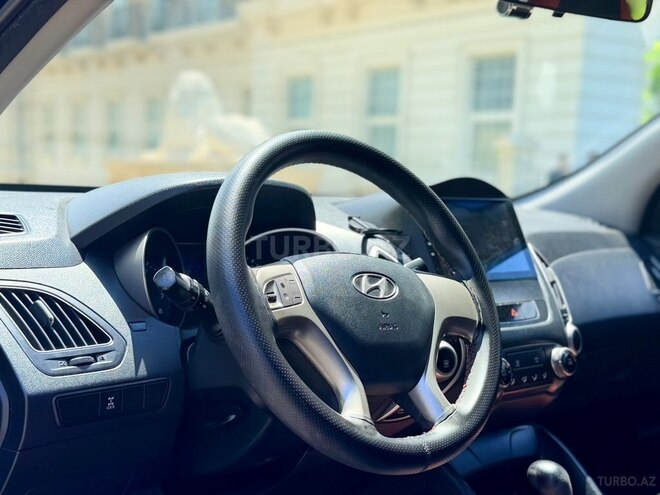 Hyundai ix35-10
